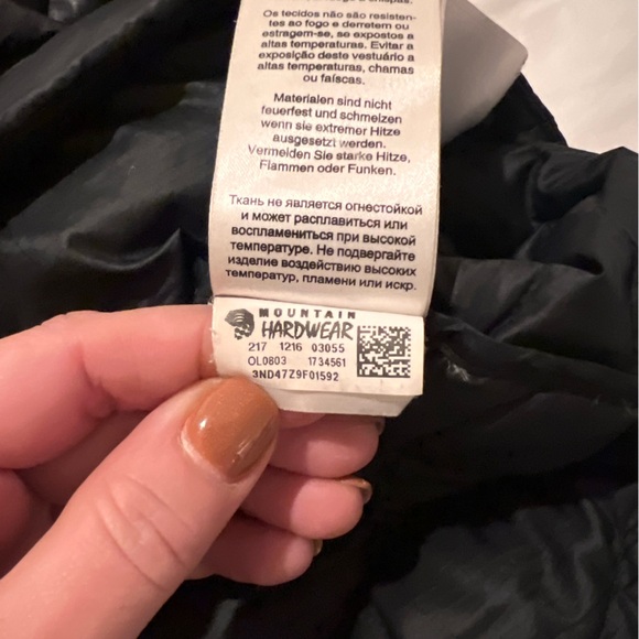 Women's Black Hooded Puffer Coat - Picture 6 of 9